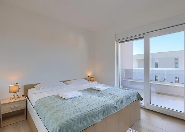 Holiday home Lippa Peroj 1 *