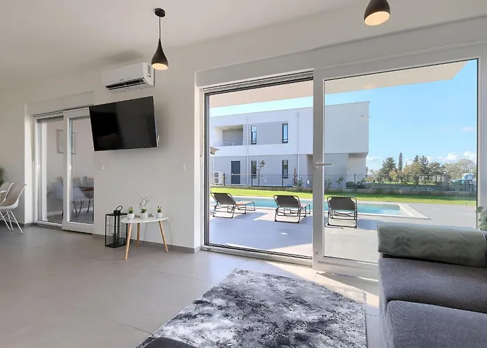 Lippa Peroj 1 Holiday home