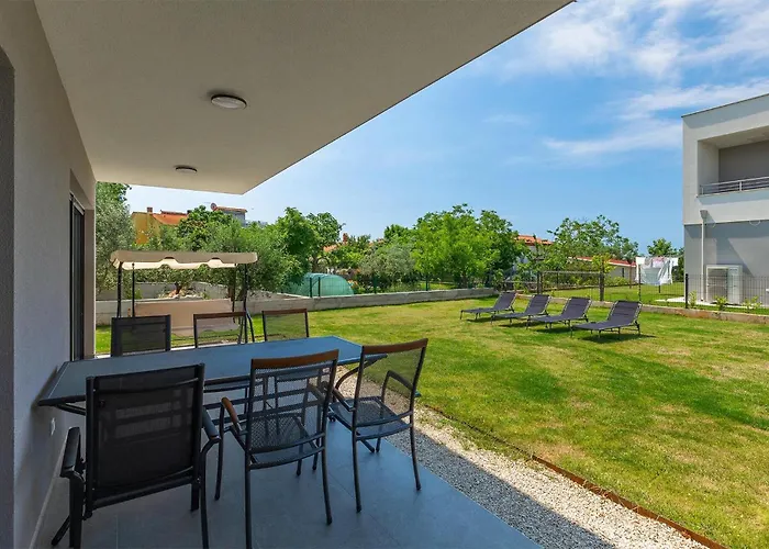 Lippa Peroj 1 Holiday home