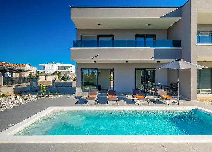 Lippa Peroj 1 Holiday home Pula