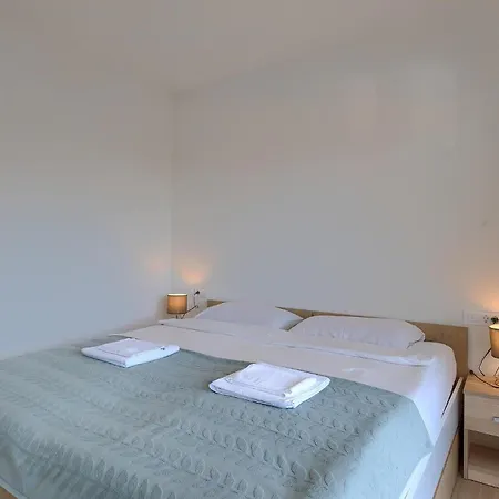 Σπίτι διακοπών Lippa Peroj 1 Πούλα