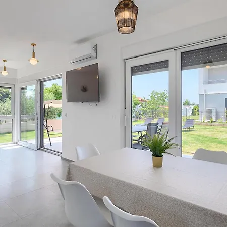 Lippa Peroj 1 Feriehus *