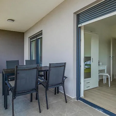 Lippa Peroj 1 Feriehus