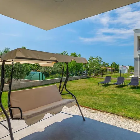 Lippa Peroj 1 Feriehus Pula