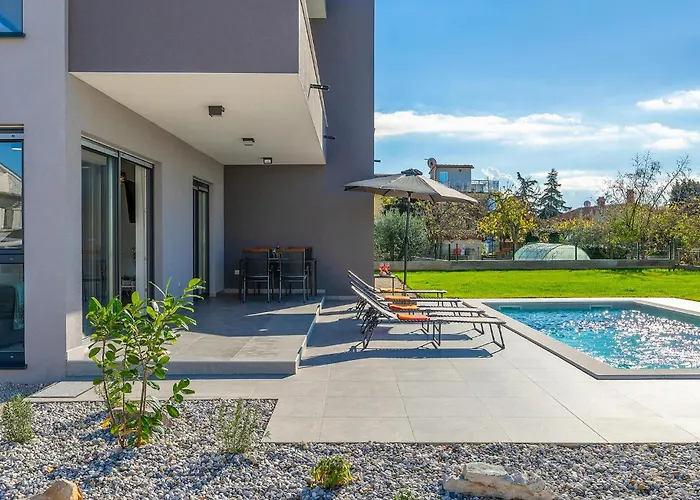 Prázdninový dům Lippa Peroj 1